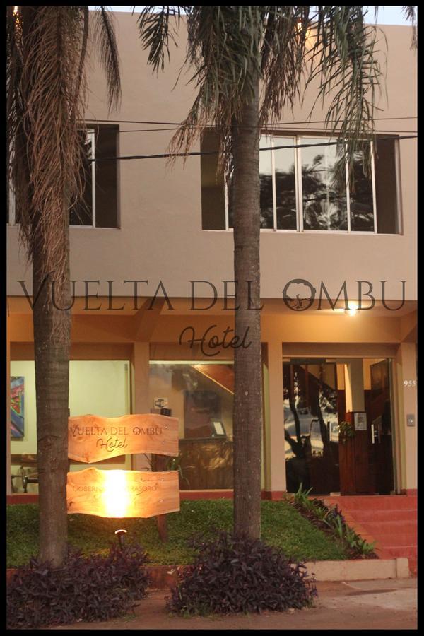 Hotel Vuelta Del Ombu Gobernador Virasora Kültér fotó